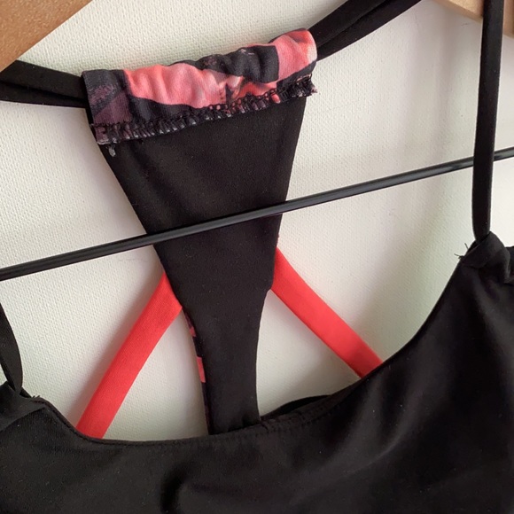 Mondetta Black and Strappy sports bra, Size S - Picture 5 of 12